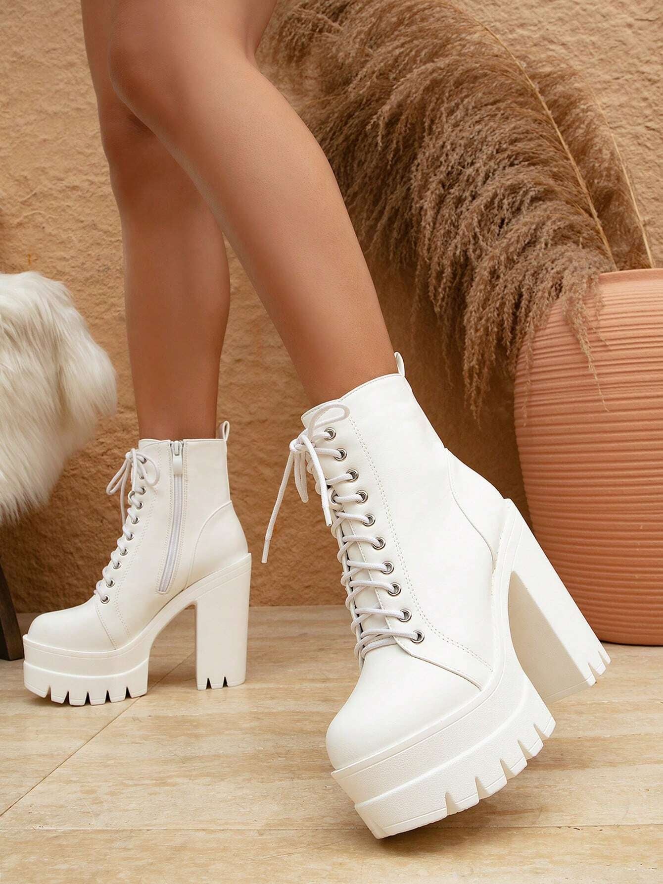 Fall/Winter 2025 Women'S Fashionable Boots New Arrival Thick Sole Double Waterproof Platform Motorcycle Boots Women'S Boots